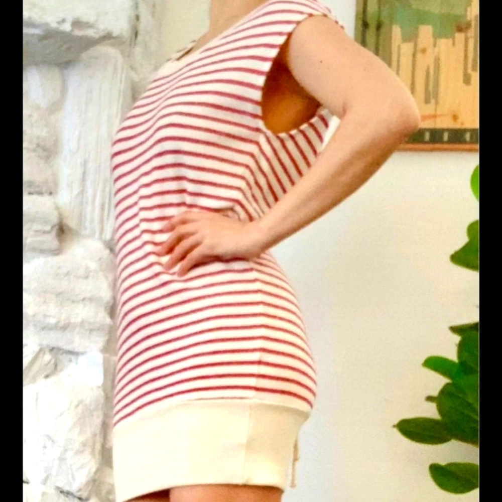 🐦- Splendid sz XS Red and Beige Lace Up Dress